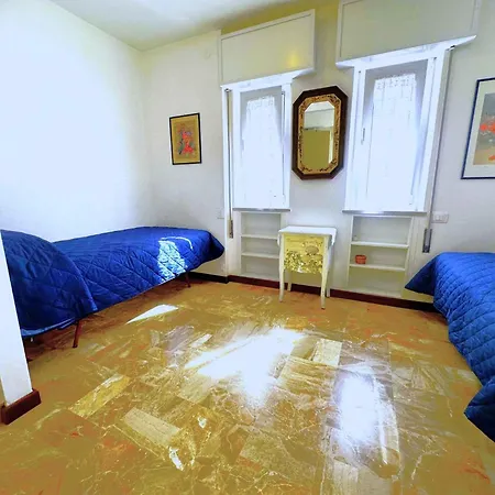 In 54741 Apartment *